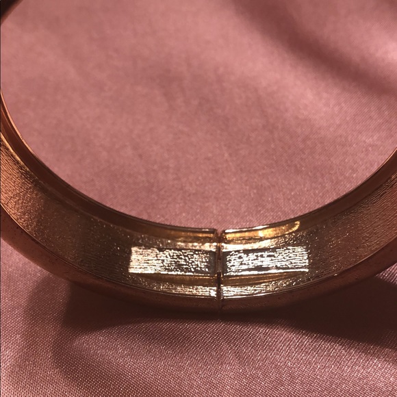 Vintage Mint Green and Gold Tone Cuff Bracelet - Picture 8 of 8